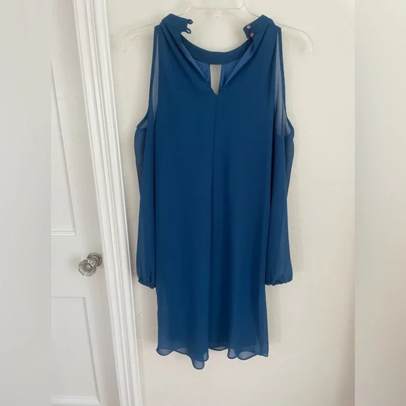 Cold shoulder blue dress - Picture 3 of 4